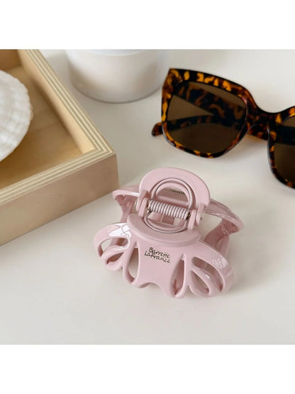 Beau - Simple Matte Finish Irregular Claw Clip