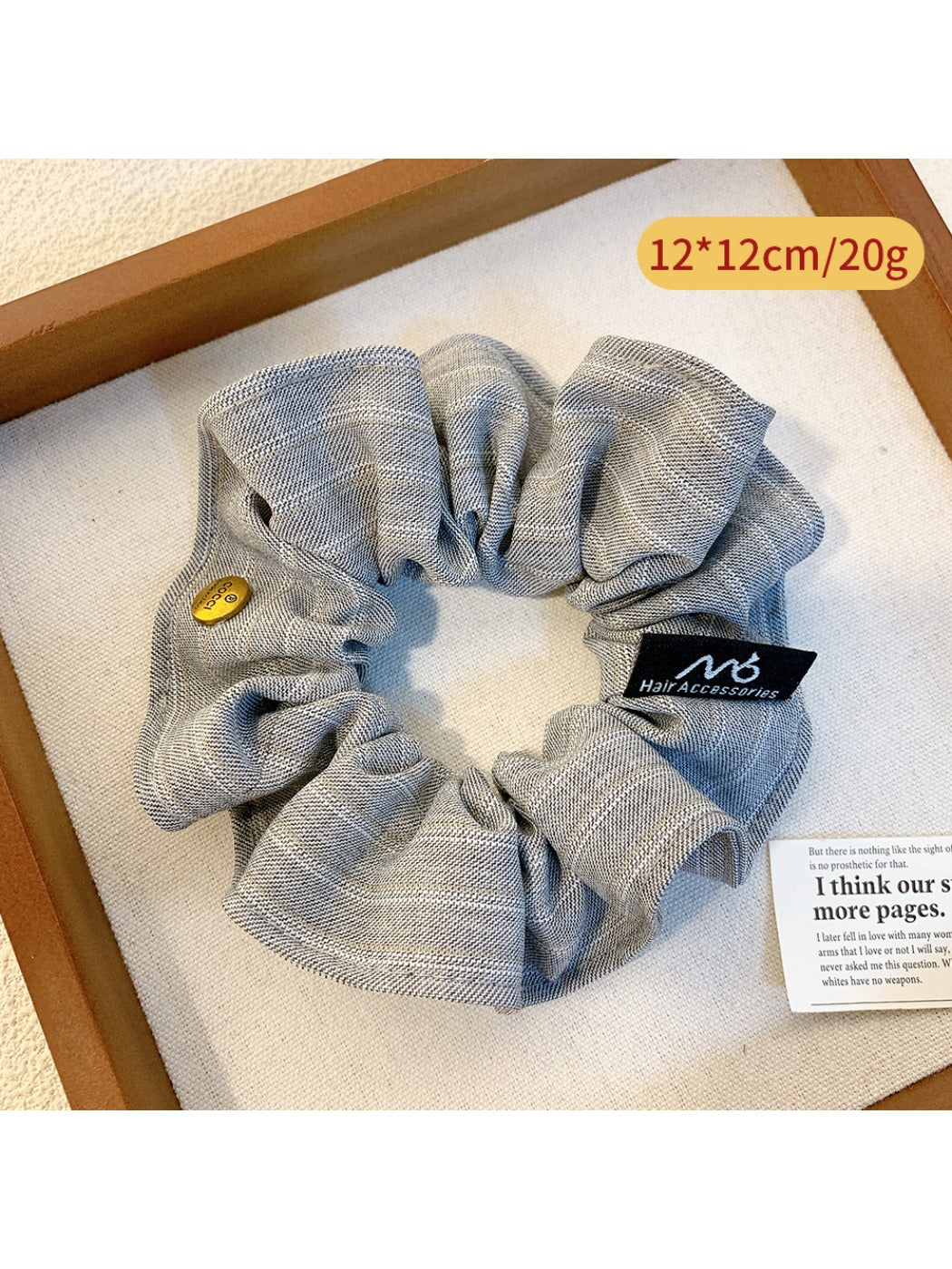 Gifty - Elegant Striped Hair Scrunchie