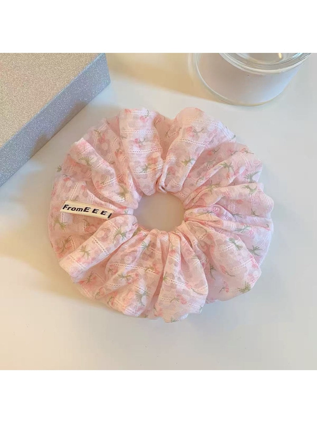 Gifty - Vintage Floral Print Polyester Hair Scrunchie