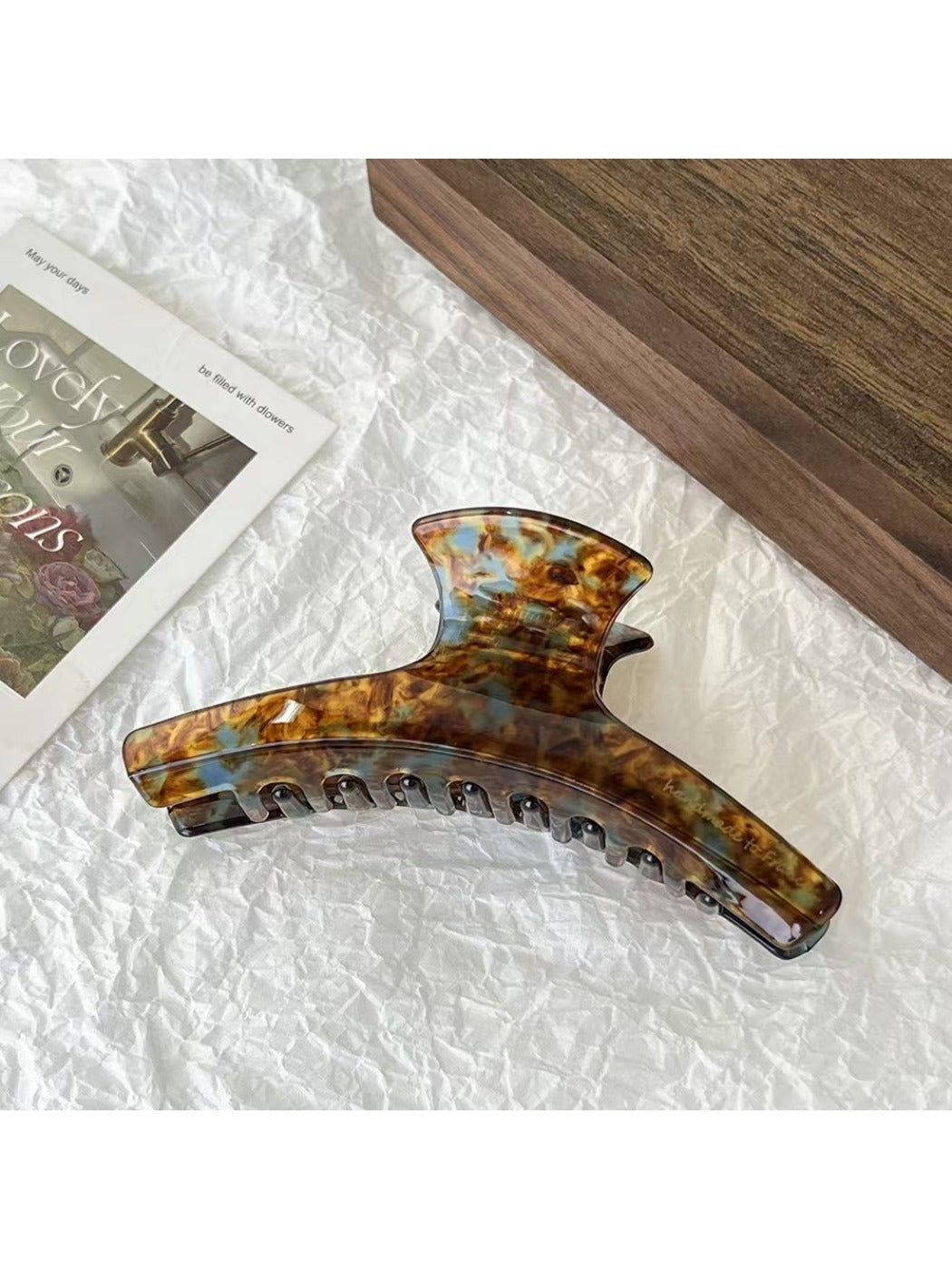 Beau - Elegant Hanger Shaped Hair Claw Clip