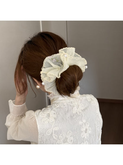 Gifty - Embroidered Floral Mesh Polyester Scrunchie