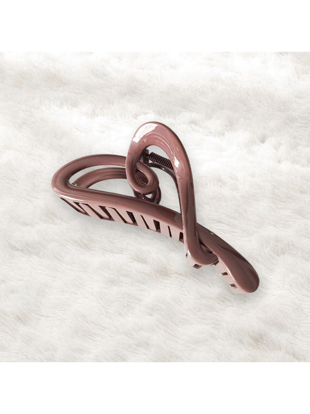 Beau - Minimal Heart Design Square Plastic Claw Clip