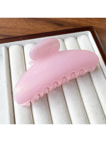 Beau hair clip displayed alongside matching hair accessories