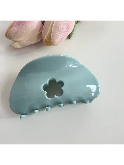 Beau - Hollowed-Out Flower-Shaped Hair Clip