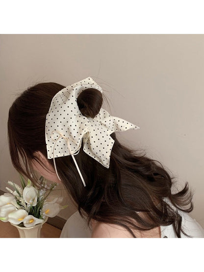 Gifty - Sweet Polka Dot Scrunchies