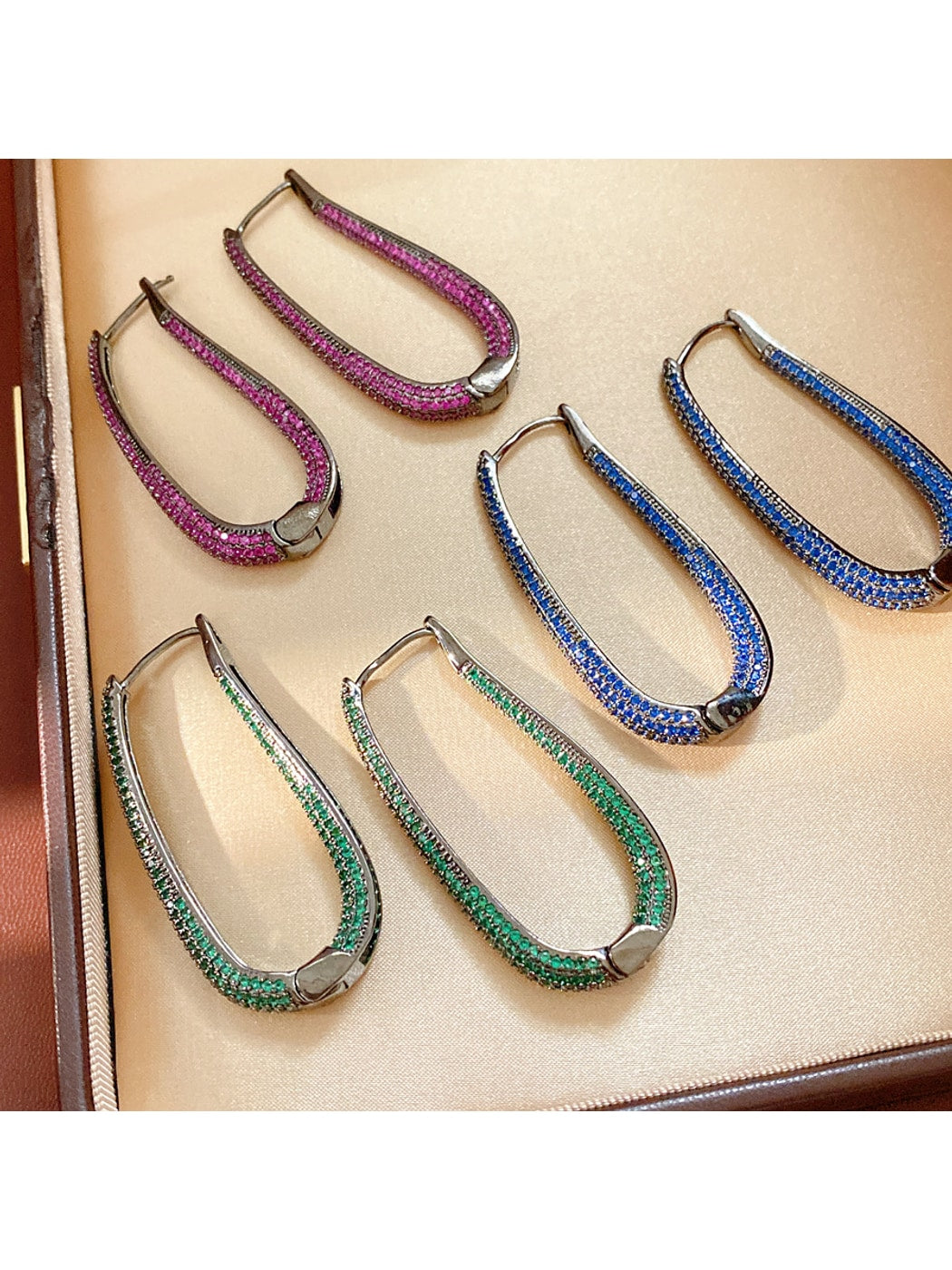 Earedge - Vintage Oval Rhinestone Geometric Earrings