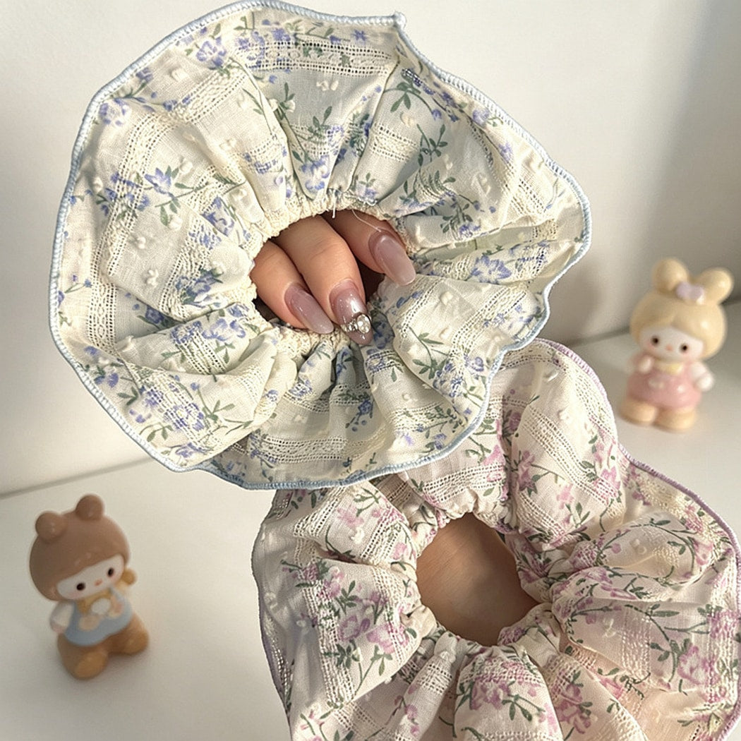 Gifty - Muted Floral Print Double Layer Scrunchie