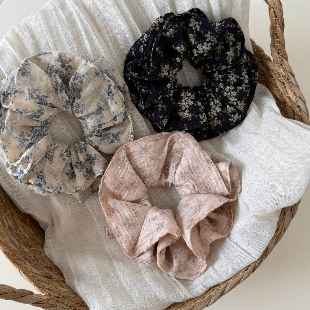 Gifty - Double Layer Floral Print Ruffled Scrunchie