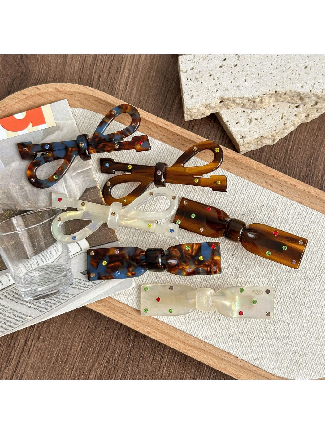 Beau - Vintage Geometric Bow Claw Clip
