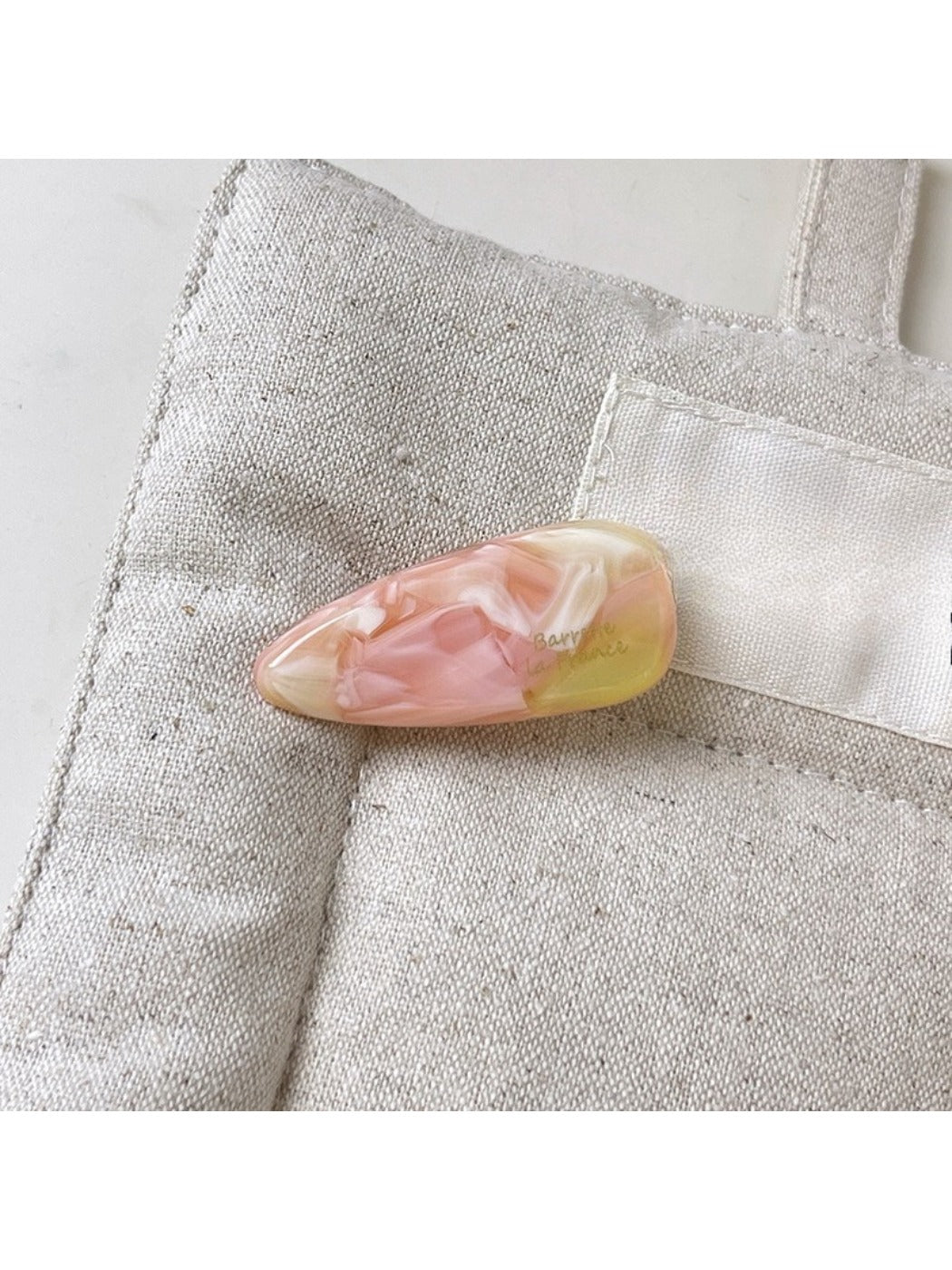 Beau - Elegant Multi Colored Oval Hair Clip