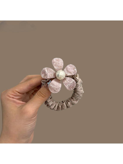 Gifty - Flower Scrunchie with Floral Accent