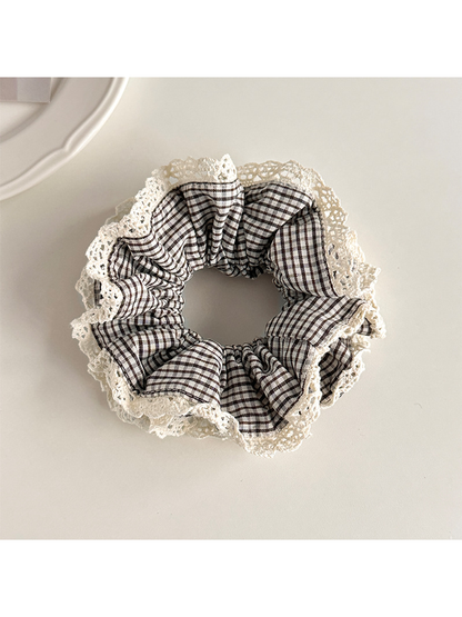 Gifty - Vintage Plaid Lace Trim Hair Scrunchie