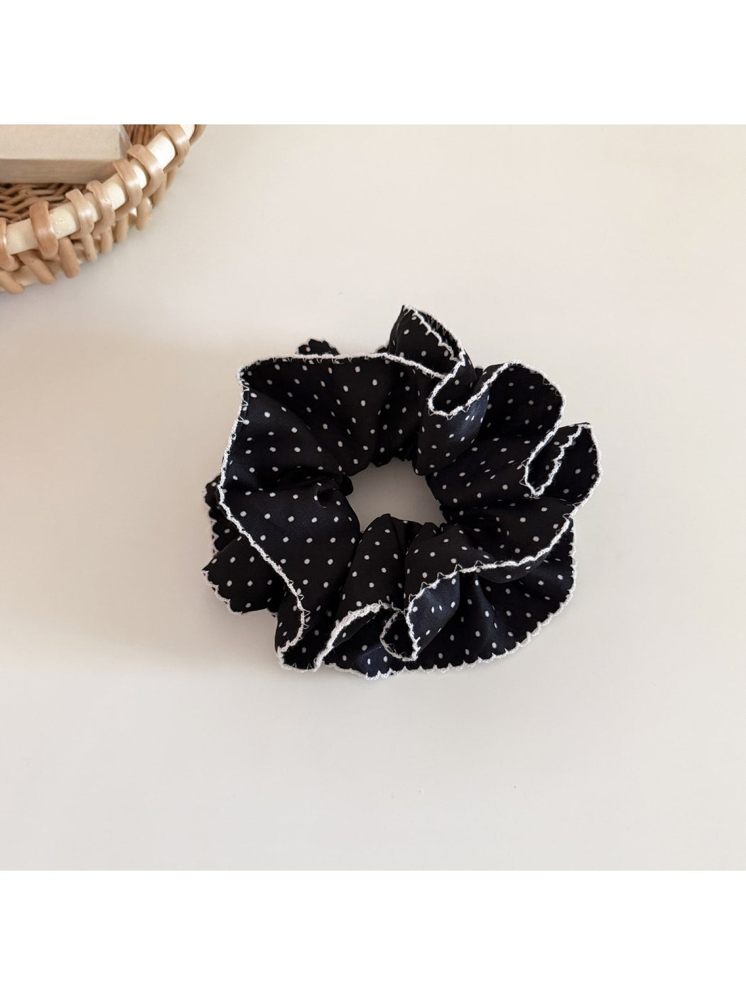Gifty - Ruffled Polka Dot Scalloped Edge Scrunchie