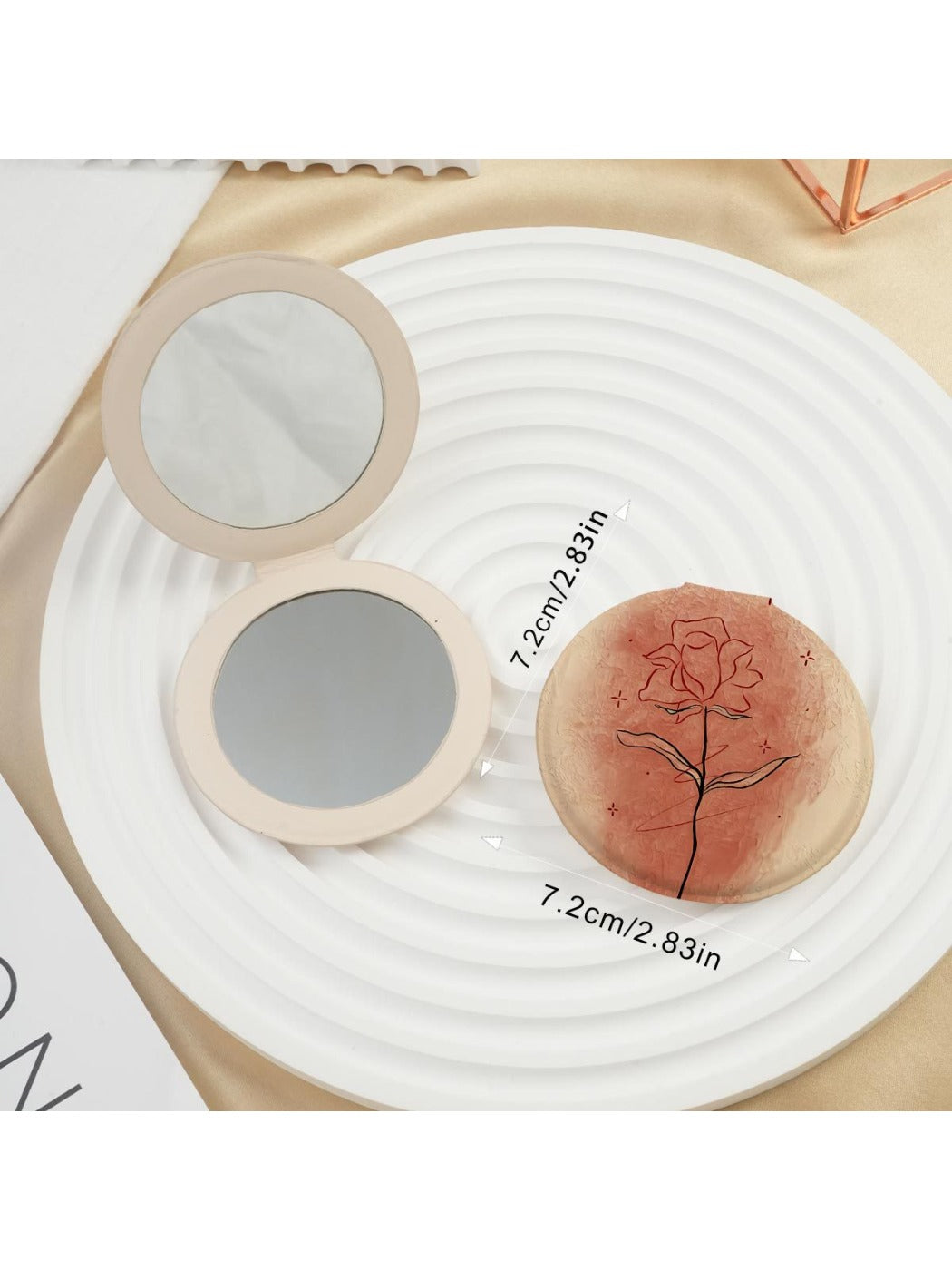 Mirroray - Delicate Rose Patterned Round Compact Mirror