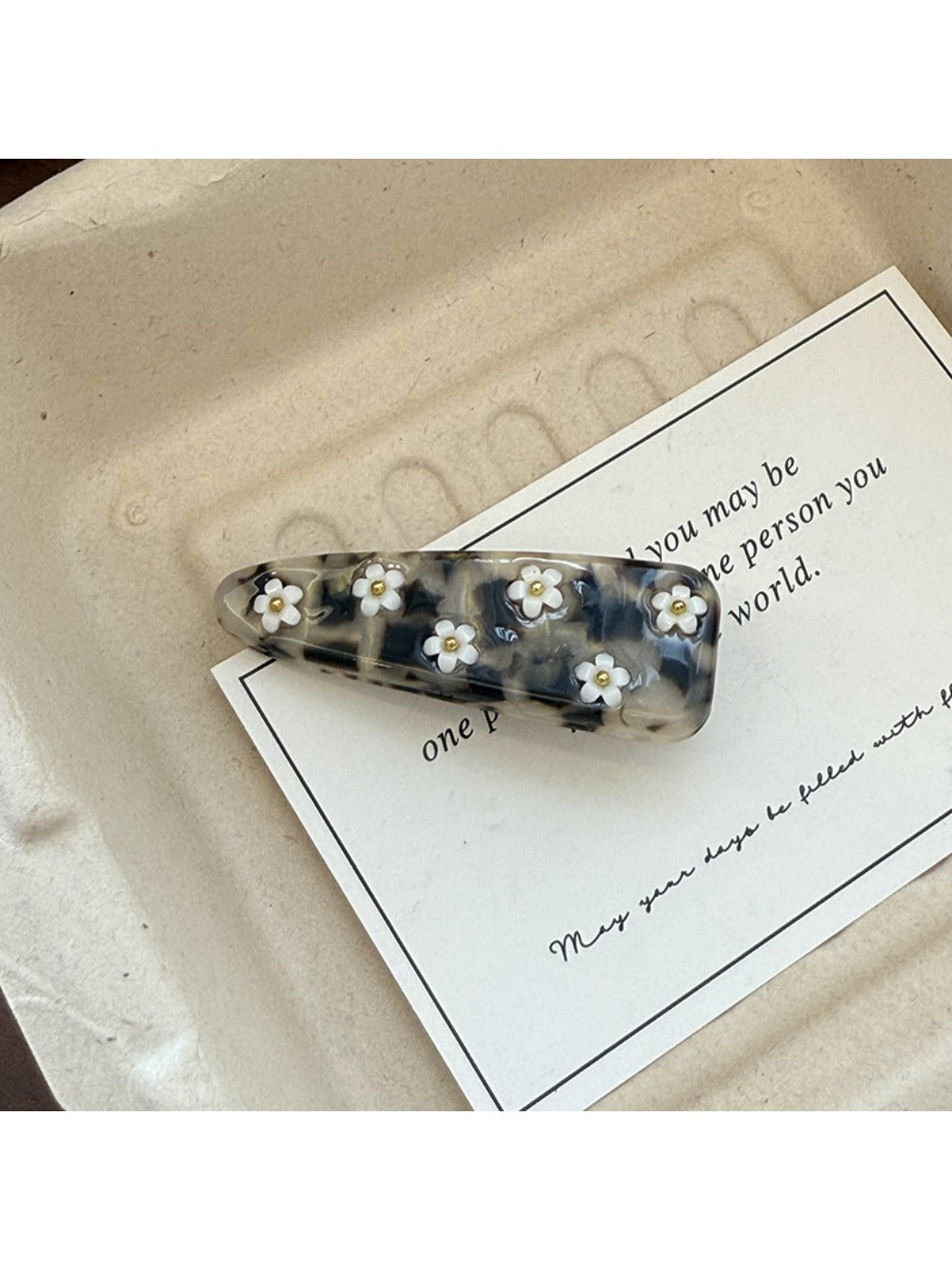 Beau - Elegant Oval Floral Hair Claw Clip