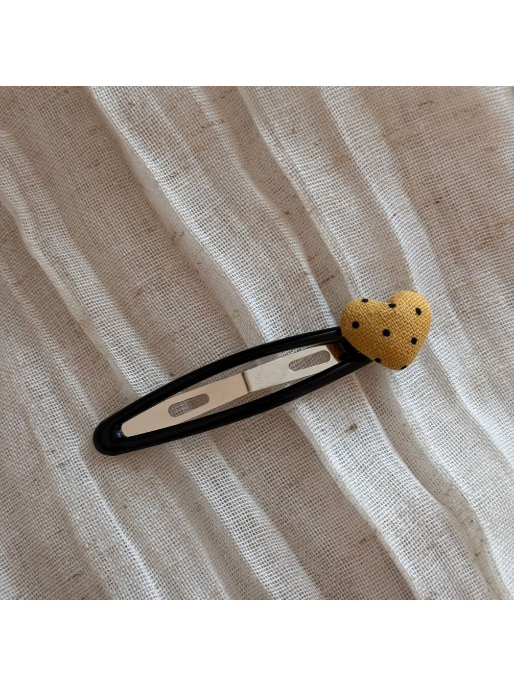 Beau - Plaid Fabric Heart Side Hair Clip