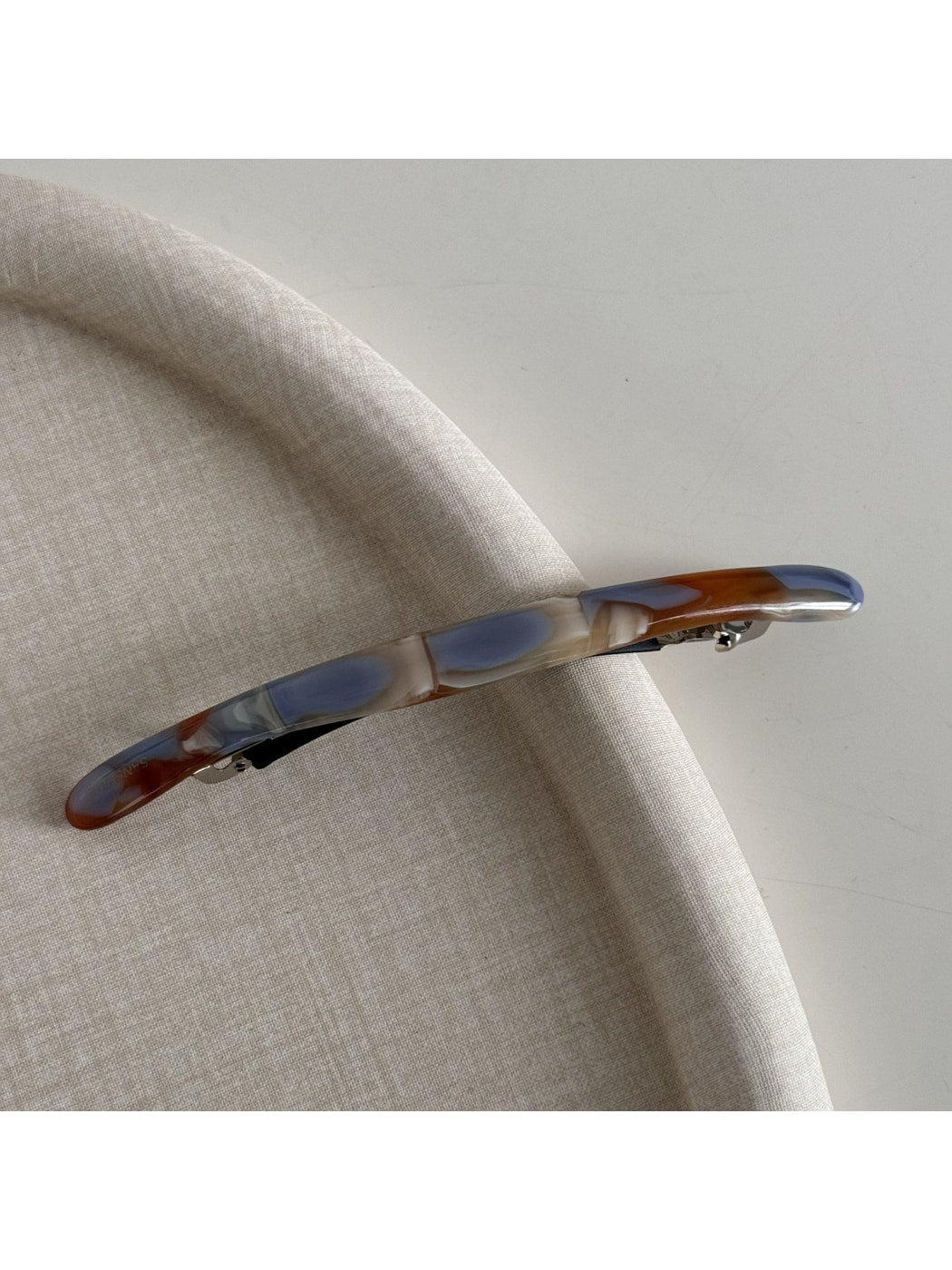 Beau - Slim Long Bar Spring Closure Hair Clip
