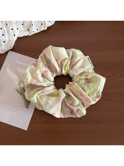 Gifty - Romantic Floral Spiral-Shaped Hair Tie