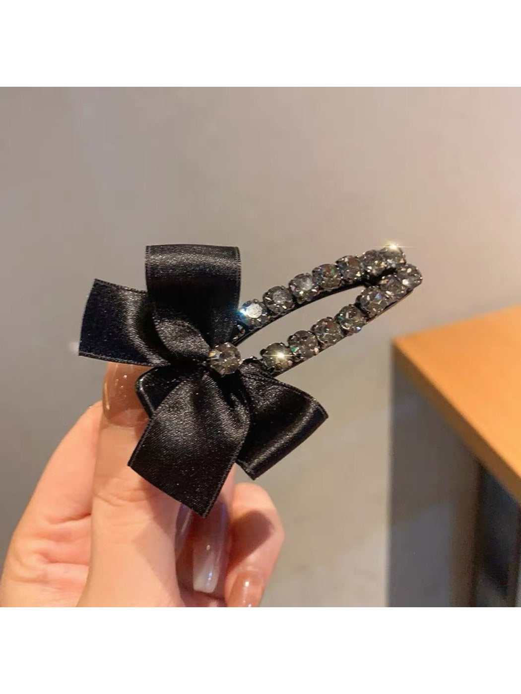 Beau - Vintage Black Bow Hair Clip