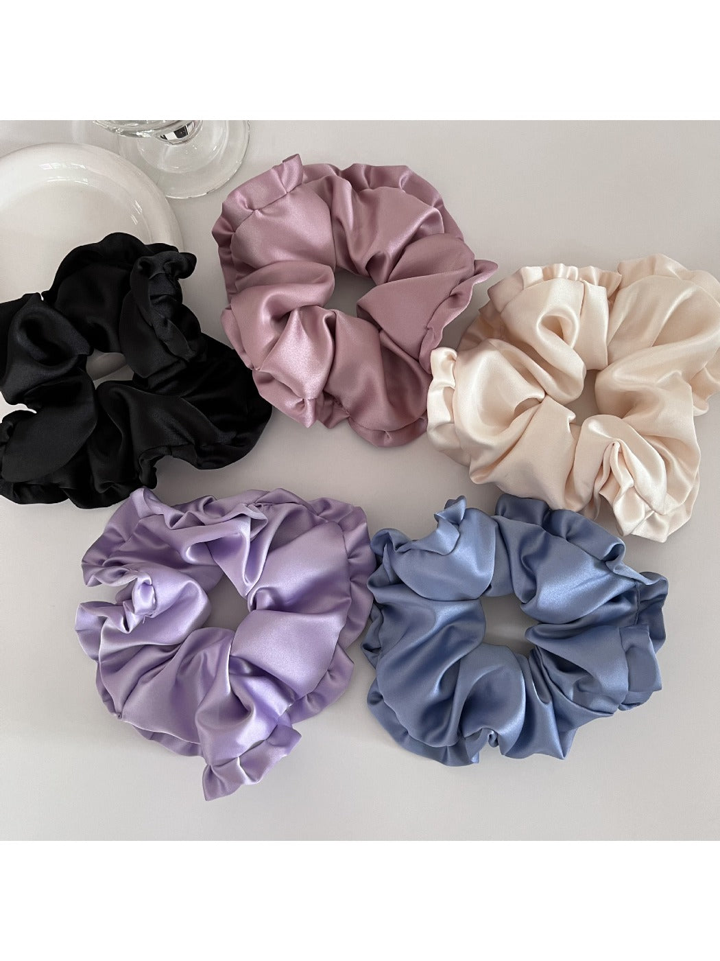 Gifty - Elegant Ruffled Hair Ties