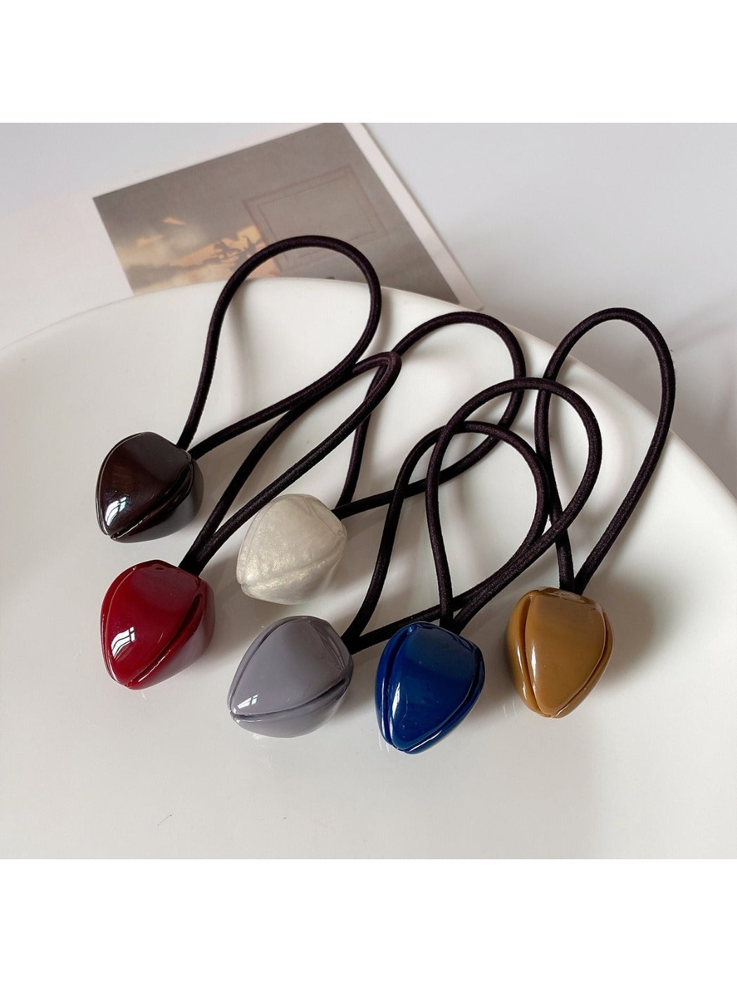 Gifty - Tulip Bud-Shaped Hair Tie