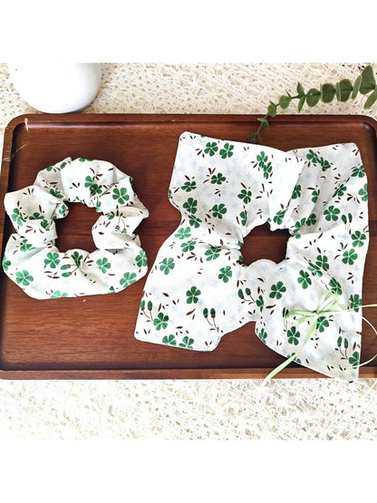 Gifty - Clover Print Floral Polyester Fabric Scrunchie