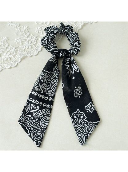 Gifty - Colorful Printed Hair Scrunchie