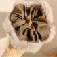 Gifty - Plush Edge Splicing Hair Loop