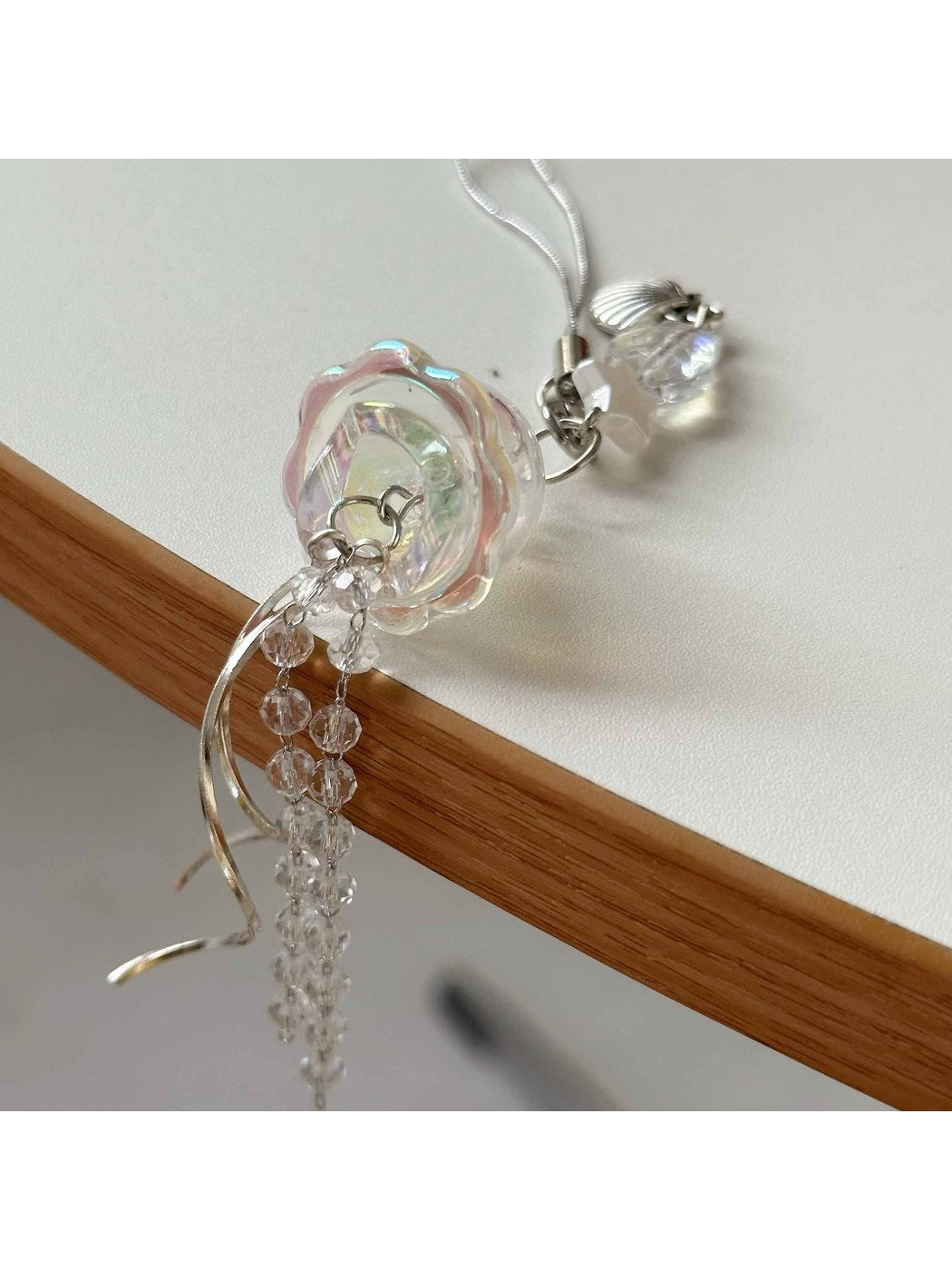 Keypus - Clear Look Jellyfish Alloy Plastic Keychain