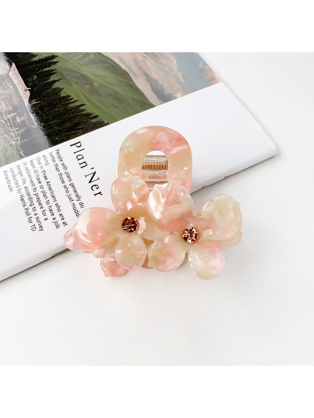 Beau vintage double flower hair claw clip with focus on floral texture and finish