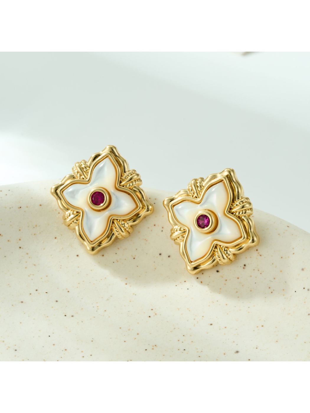Earedge - Floral Clover Plated Alloy Stud Earrings