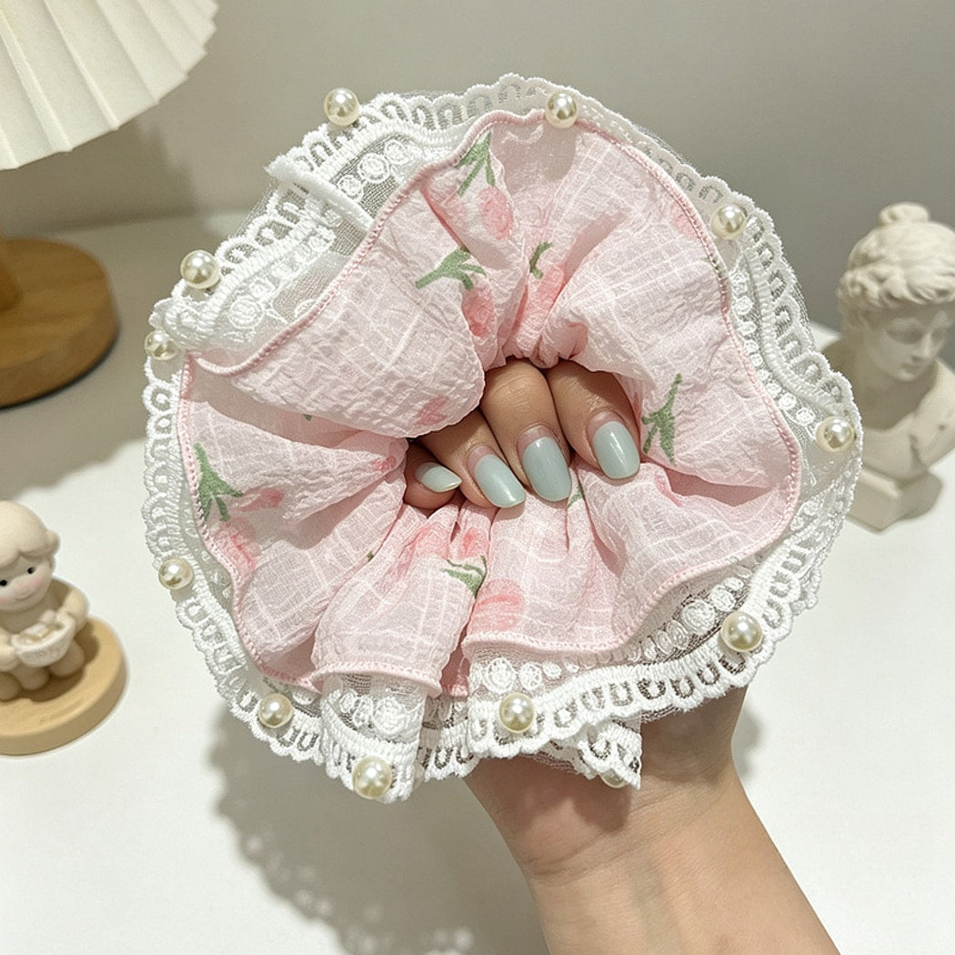 Gifty - Ruffled Floral Print Lace Edge Scrunchie