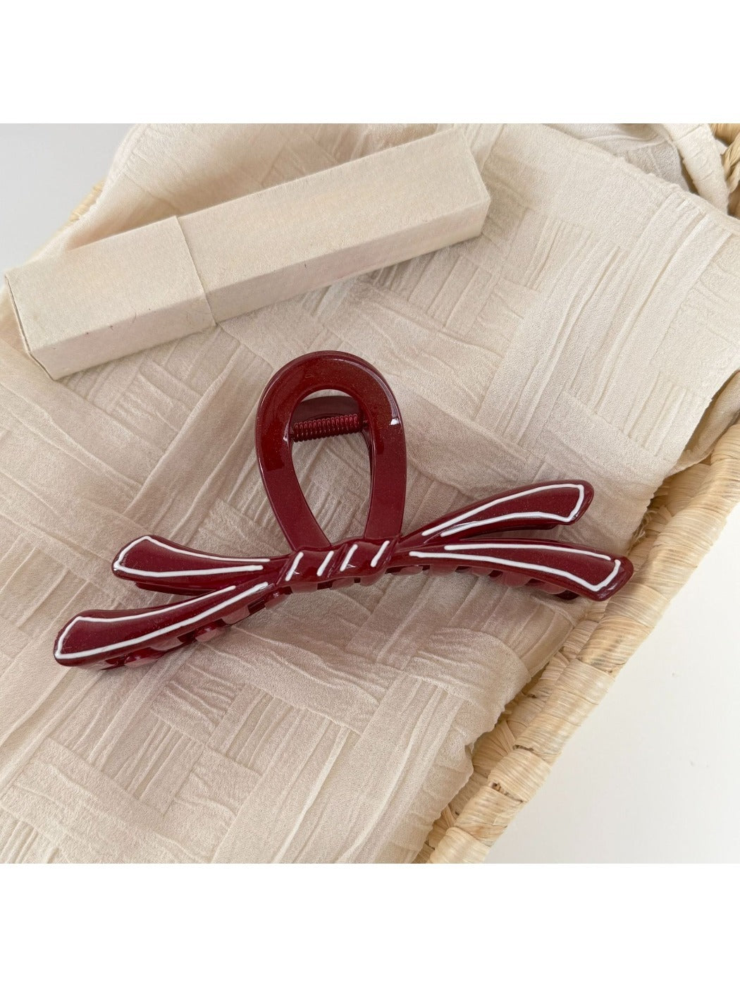 Beau - Versatile Red Irregular-Shaped Hair Clip
