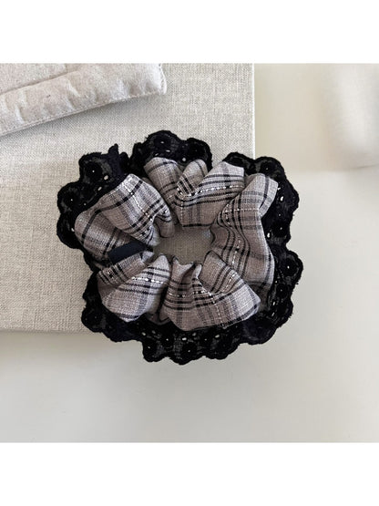 Gifty - Plaid Lace Trim Scrunchie Hair Tie