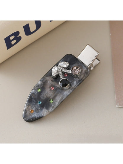 Beau - Cute Oval Hair Clip