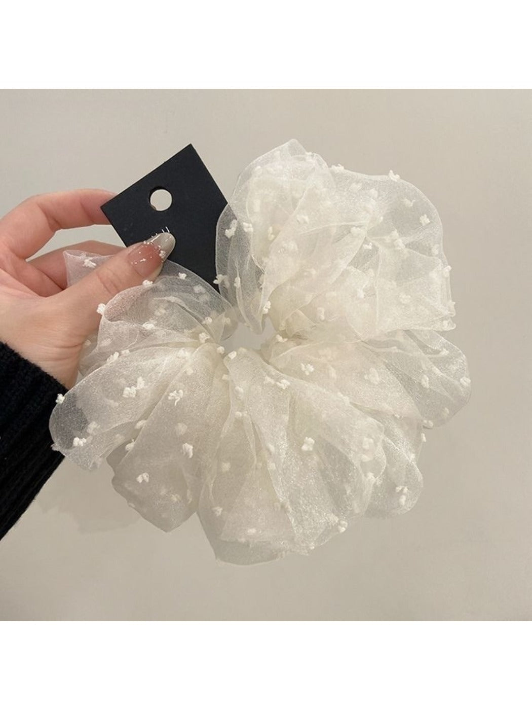 Gifty - Puffy Polka-Dot Tulle Scrunchie
