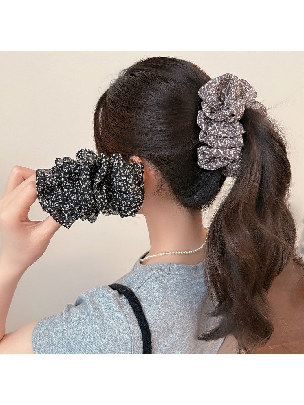 Beau - Retro Floral Print Ponytail Banana Clip