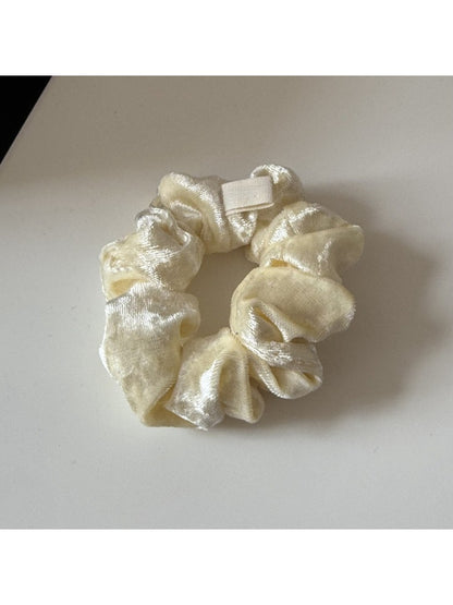 Gifty - Elegant Solid Color Ruched Scrunchie