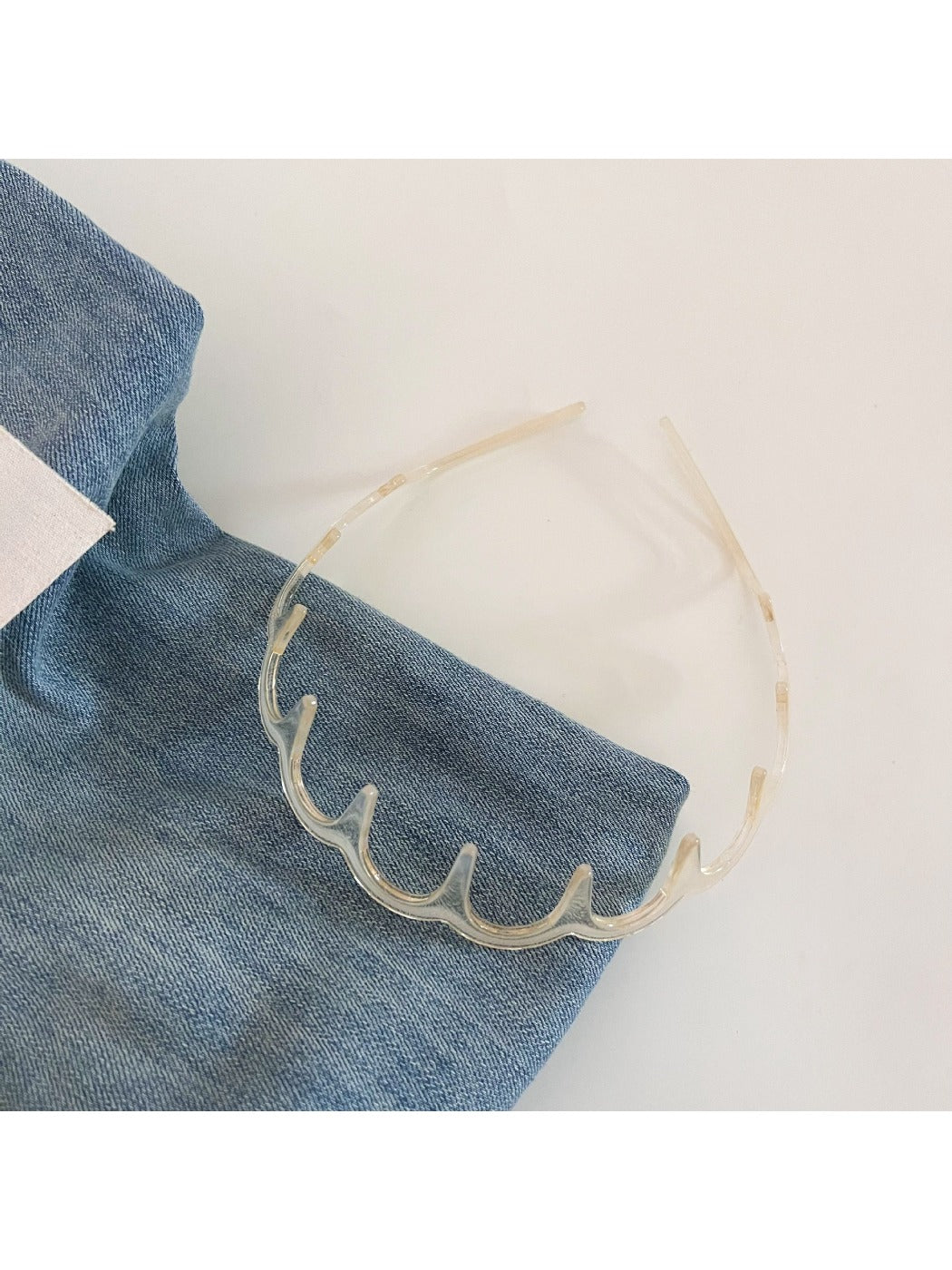 Gifty - Minimalist Solid Color Wavy Headband