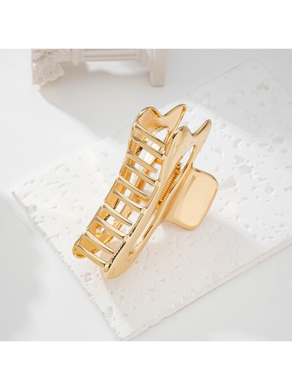 Beau - Polished Openwork Irregular Hair Claw Clip