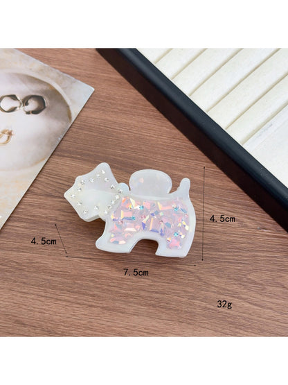 Side view of Beau geometric shark claw clip highlighting clip mechanism