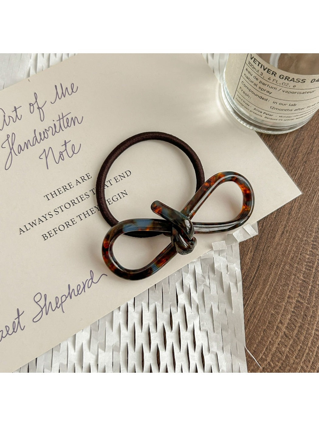 Gifty - Chic Acetate Bow Hair Ring