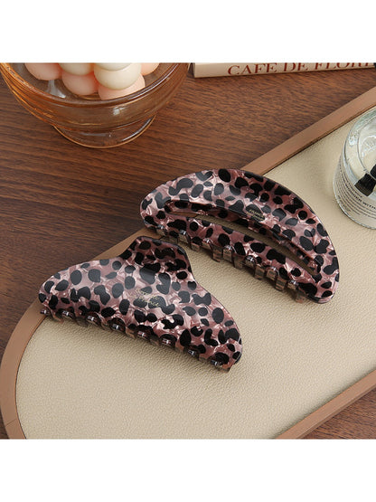 Beau - Retro Leopard Print Claw Clip