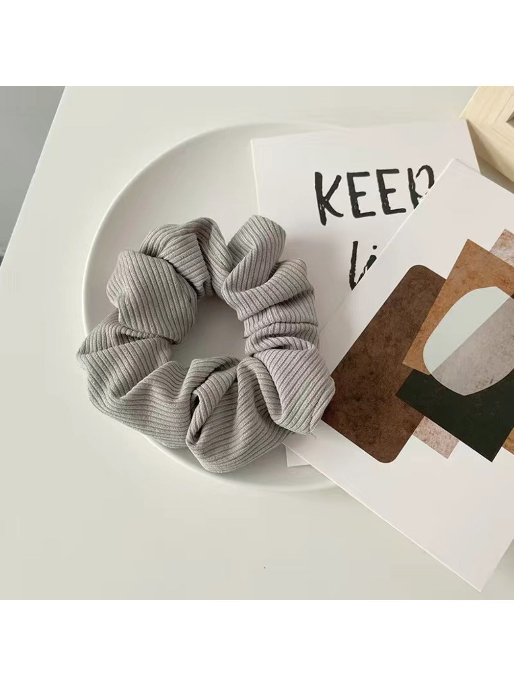Gifty - Morandi Color Elegant Minimalist Scrunchie