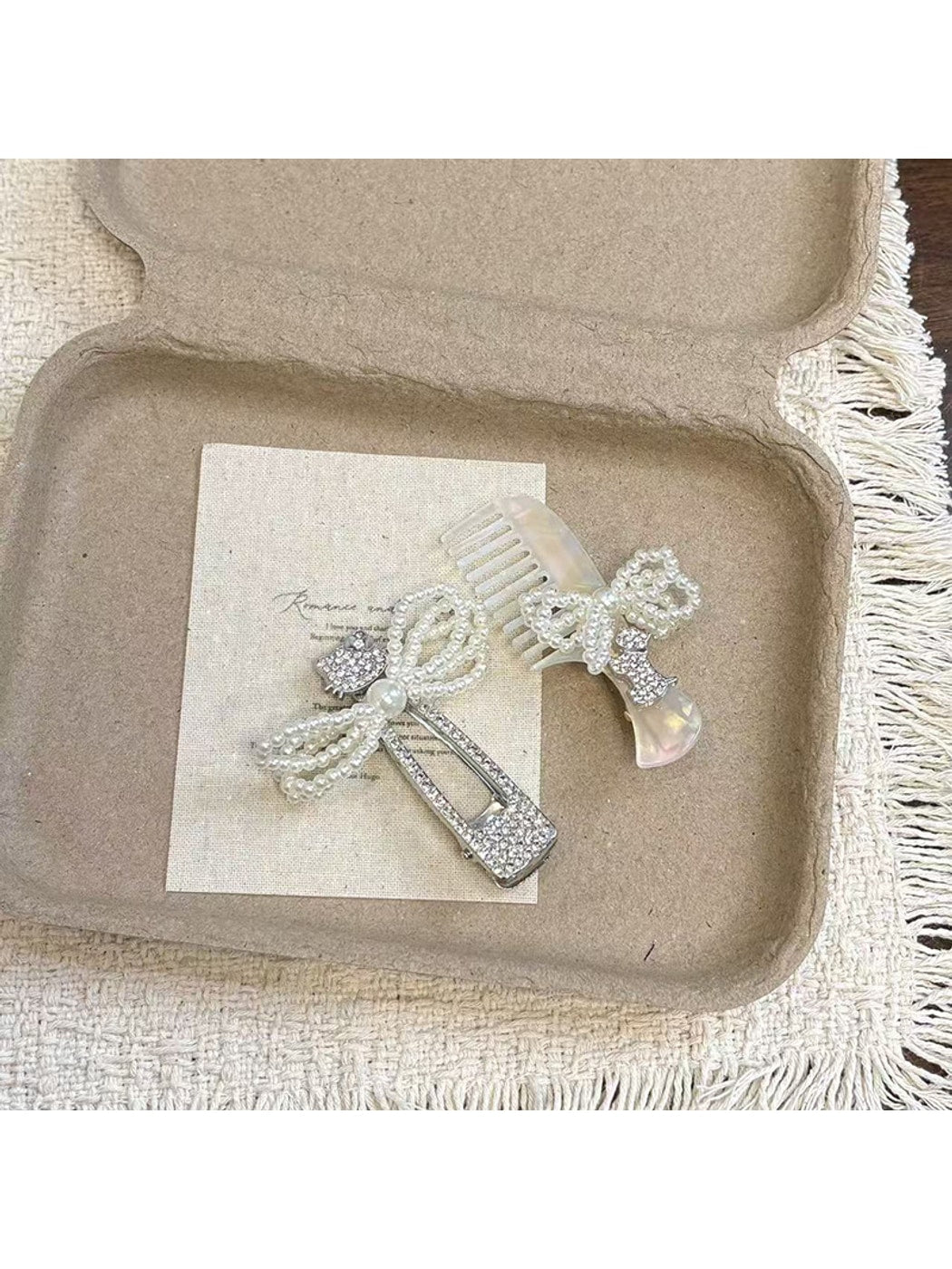 Beau - Alloy and Plastic Bow Duckbill Hair Clip
