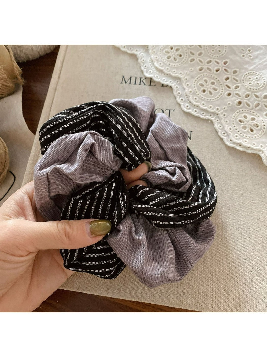 Gifty - Grey Striped Hair Ties Scrunchies