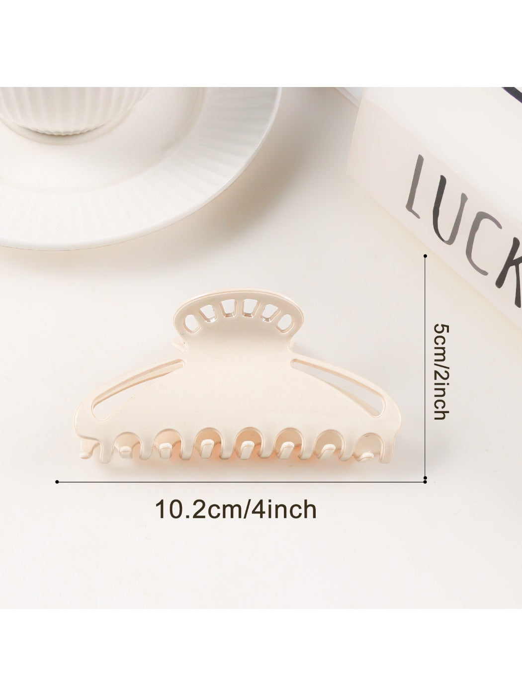Beau - Elegant Openwork Half Circle Claw Clip