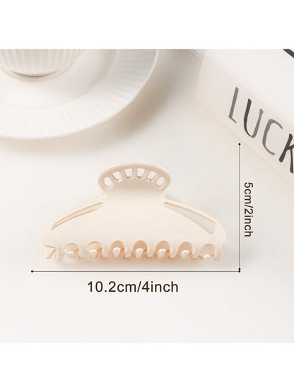 Beau - Elegant Openwork Half Circle Claw Clip