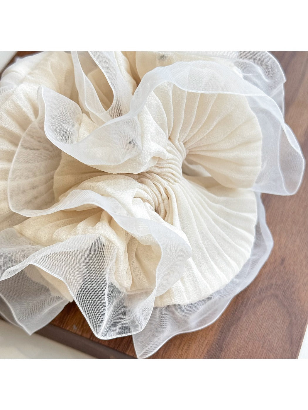 Gifty - Sheer Mesh Scrunchie Elegant Ruffle Hair Tie