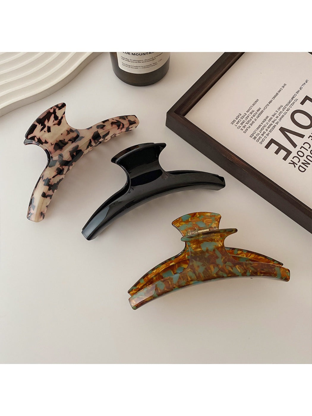 Beau - Large Leopard Print Hair Claw Clip